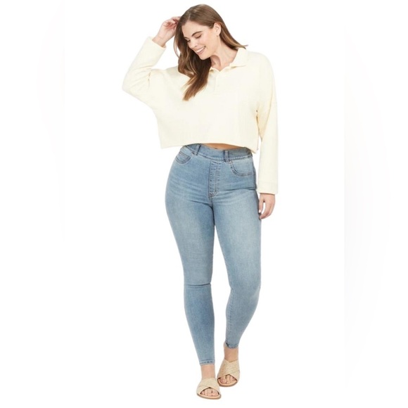 SPANX Pants - Spanx Ankle Skinny Pull On Jeans In Light Vintage Wash - Size Small Petite - New